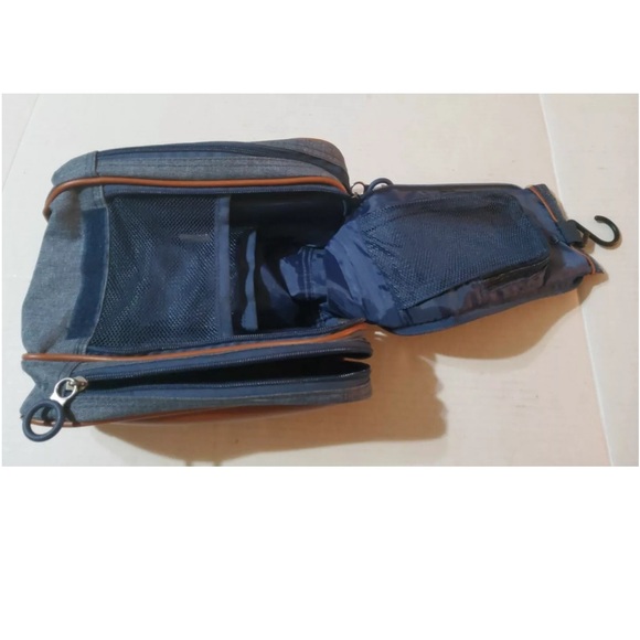 NWT Buckle Brand Travel Overnight Hanging Accessory Bag - Picture 3 of 6